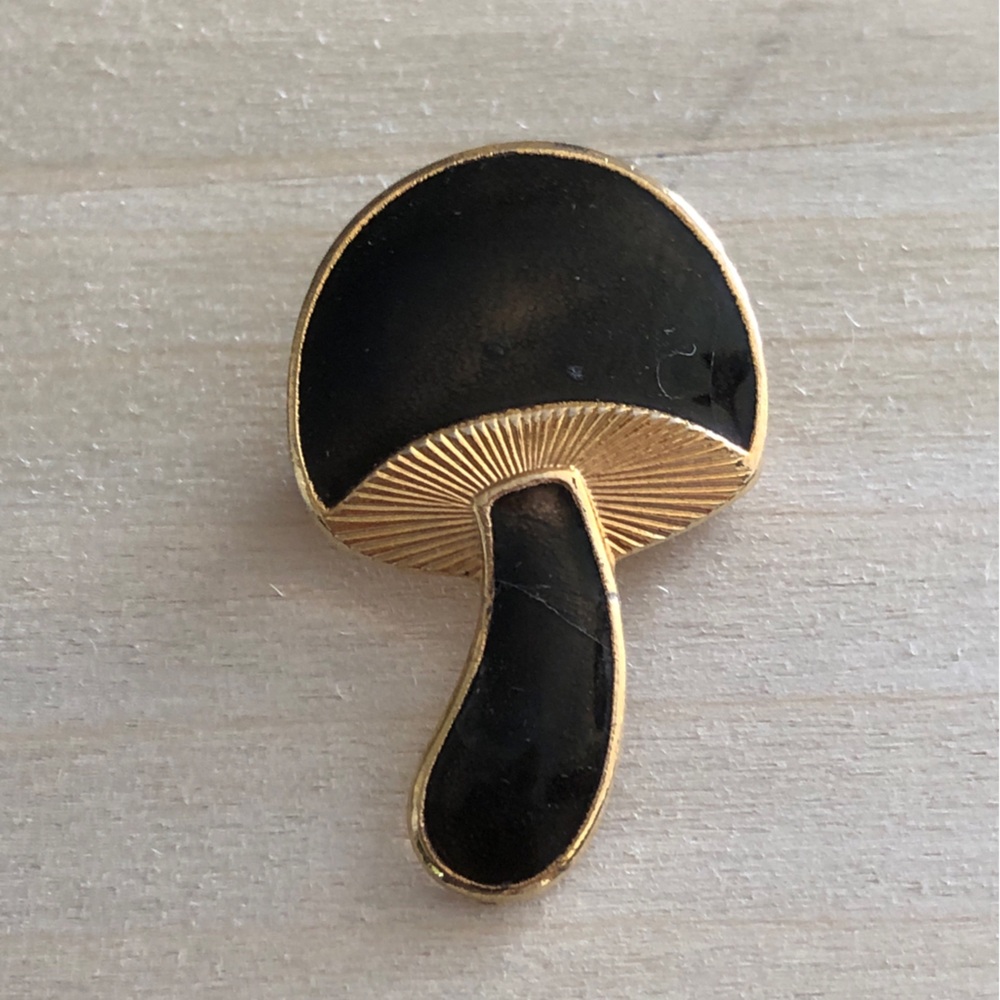 Mid Century Dark Brown/Gold Mushroom Brooch